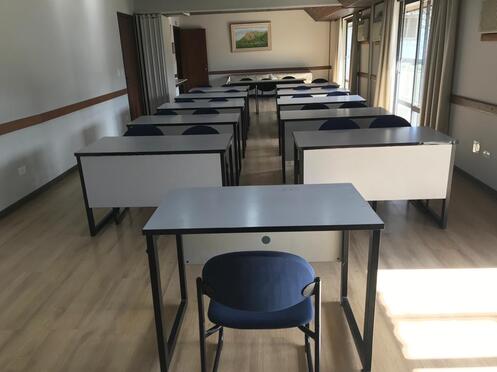 SALA DE REUNIÃOA AECIC coloca à disposição de seus associados 3 salas de reuniões, práticas e ideais para treinamentos, pequenos encontros e reuniões.